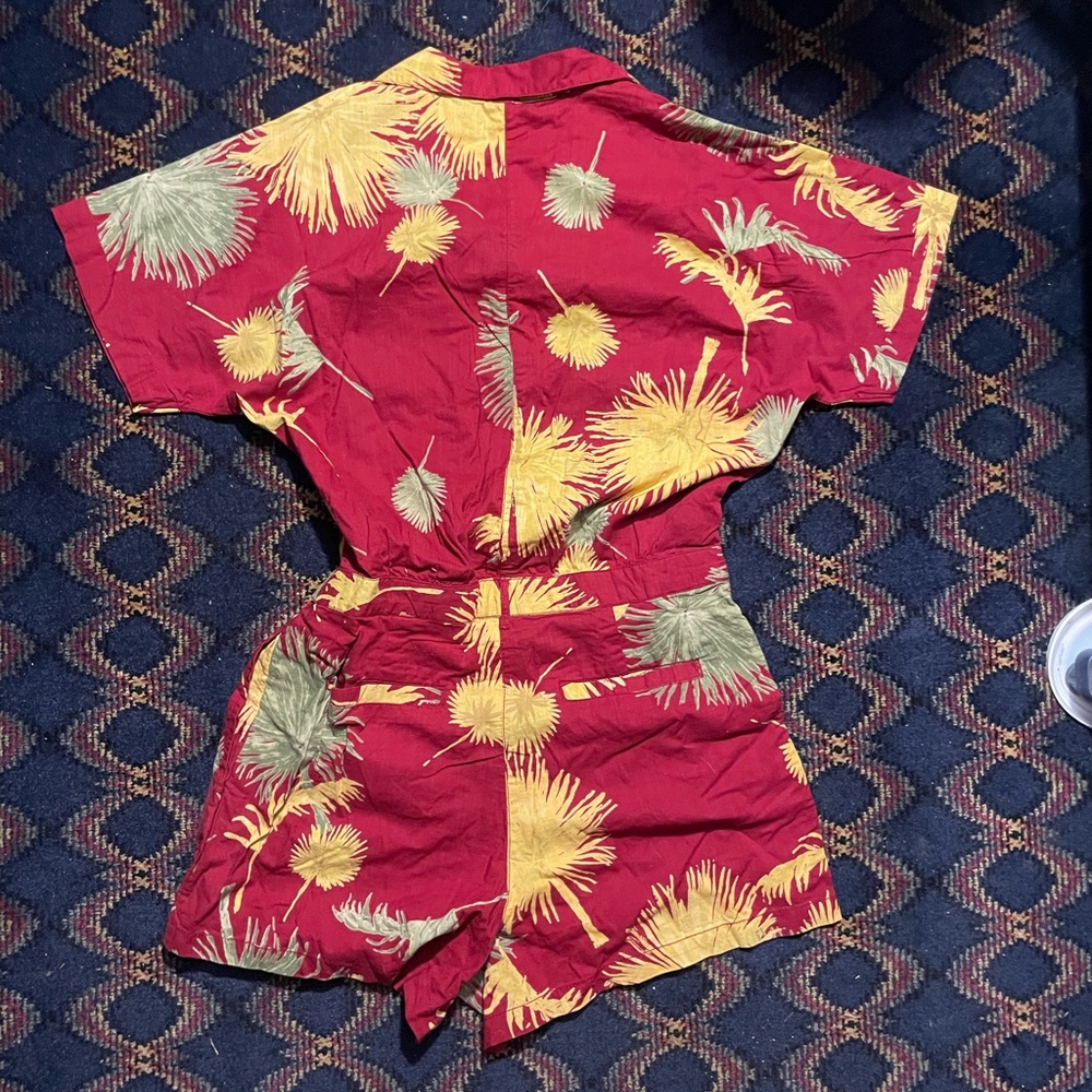 Free People Romper - button down collared shirt , short sleeves.  size S - Picture 2 of 6
